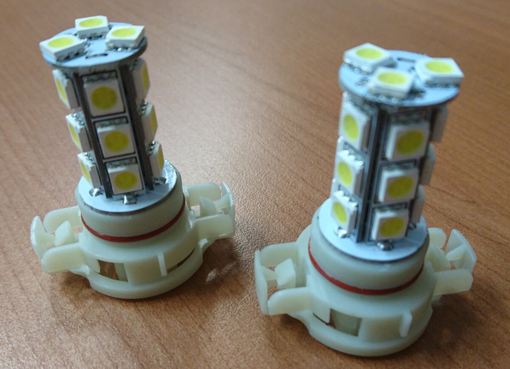 Lampada Led H16 PS24W PS19W 12V 3W Bianco Freddo Per Luci Diurne Del Audi A3 A4 VW Golf 6 Con 18 Smd 5050